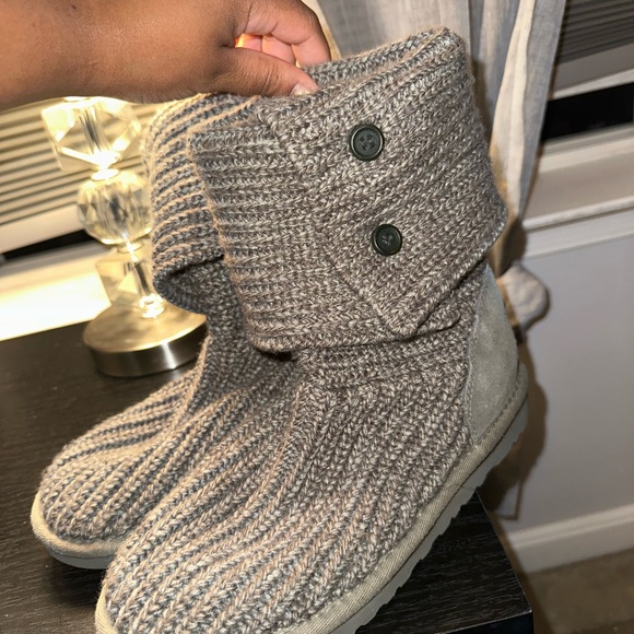 UGG Classic Cardy Knit Grey - Picture 2 of 5